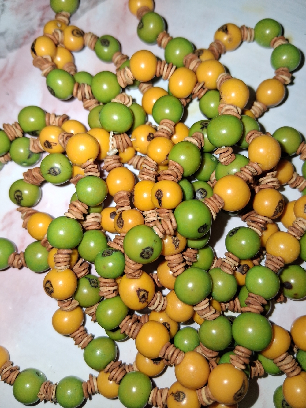 Vintage Beaded Necklace - Green & Yellow Wooden Beads